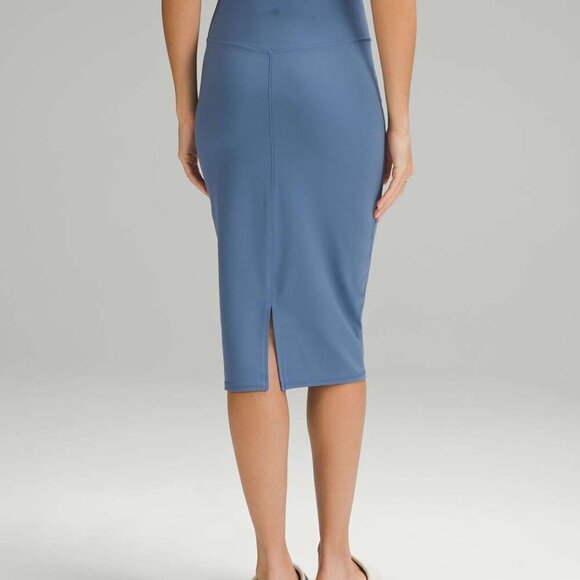 NWT Lululemon Nulu Slim-Fit High-Rise Skirt Oasis Blue Lightweight Lycra - Picture 4 of 8